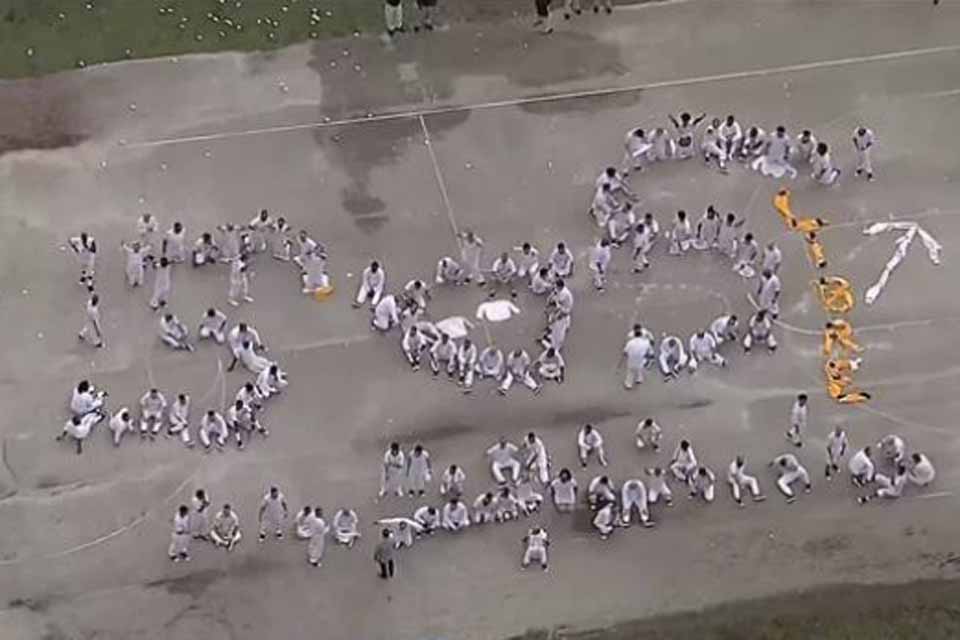 EUA querem 183 mil imigrantes monitorados com tornozeleiras eletrônicas, diz jornal