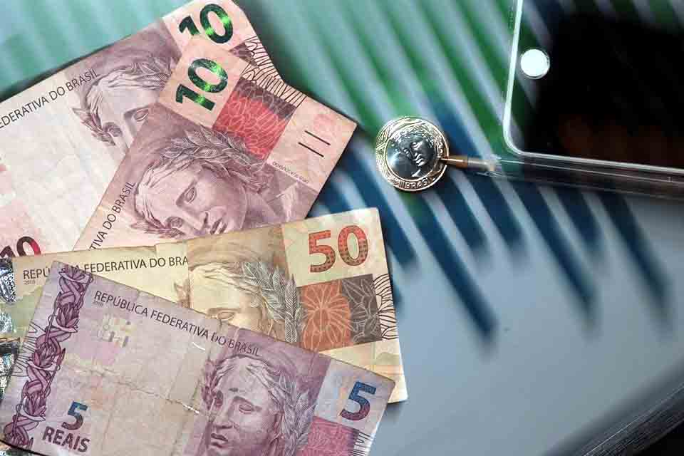 Inflação oficial sobe para 1,01% em fevereiro, diz IBGE