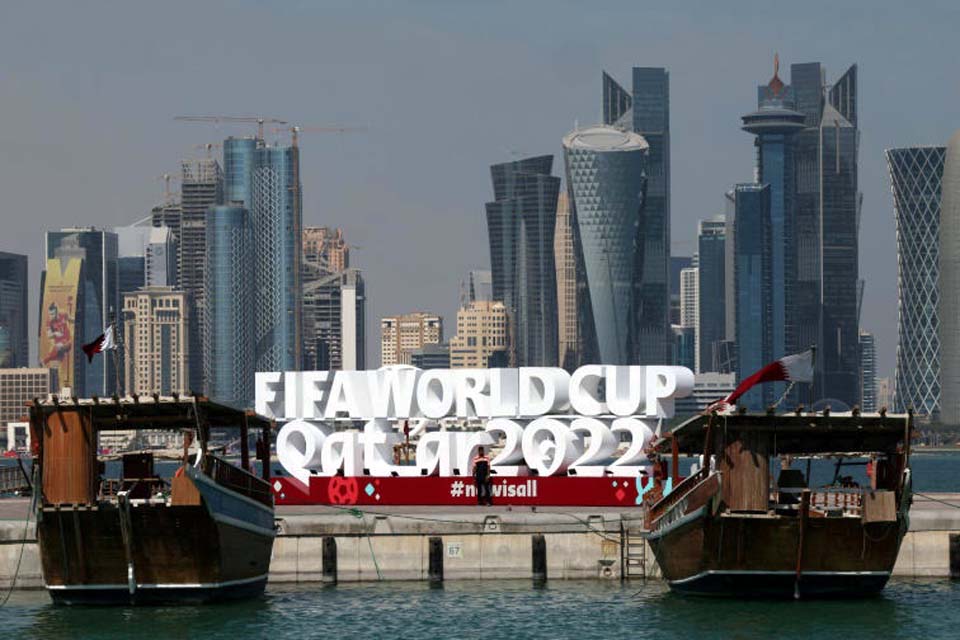Países sem relações diplomáticas, Israel e Catar retomam voos para a Copa do Mundo
