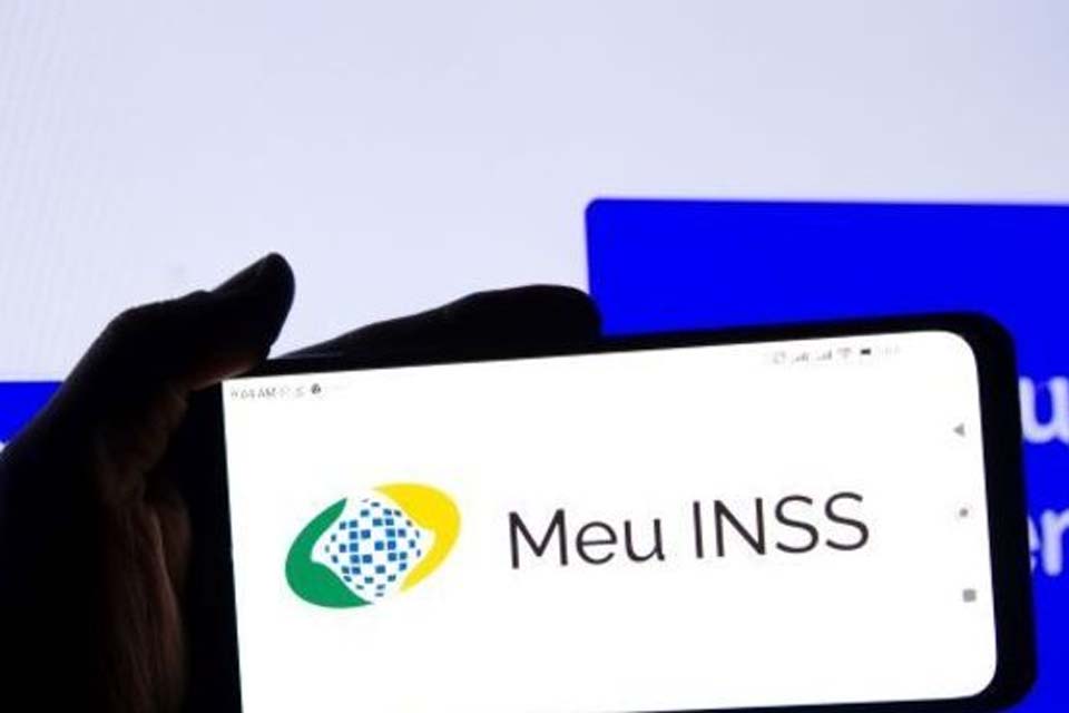 Com aumento do salário mínimo, teto do INSS vai subir para R$ 7.718,69