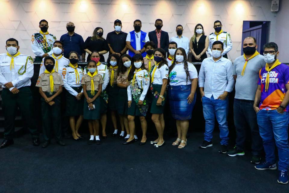 Aplicativo Geração Emprego é lançado no município; app facilita a busca por uma vaga