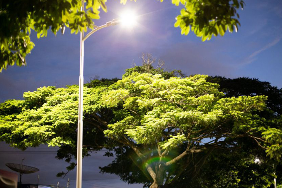 Em três meses, Prefeitura substitui mais de 600 lâmpadas comuns por LED