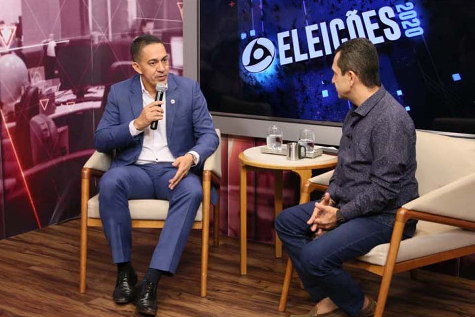 Eyder Brasil e Tenente Costa apresentam plano de governo em entrevista à TV local