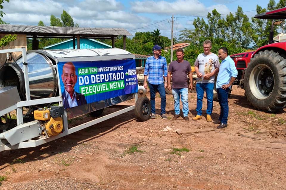 Emenda de Ezequiel Neiva garante mais eficiência na produção de cacau em São Felipe do oeste