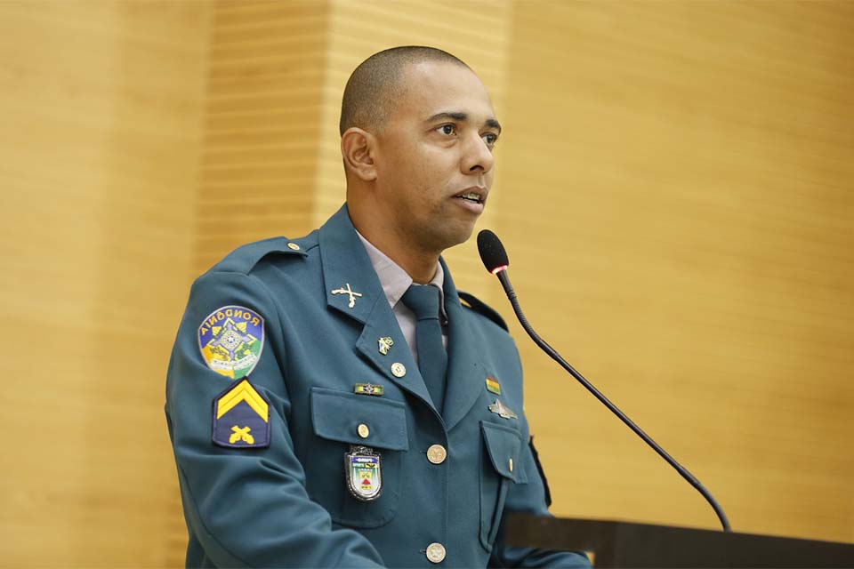 Candidato à Prefeitura de Ji-Paraná, Jhony Paixão desiste de ação contra página do Facebook; autor excluiu espontaneamente