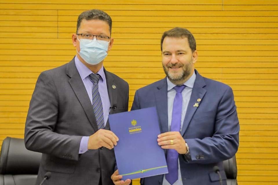 Na abertura do Ano Legislativo, presidente da Assembleia Legislativa, Alex Redano destaca desafios e avanços do Parlamento