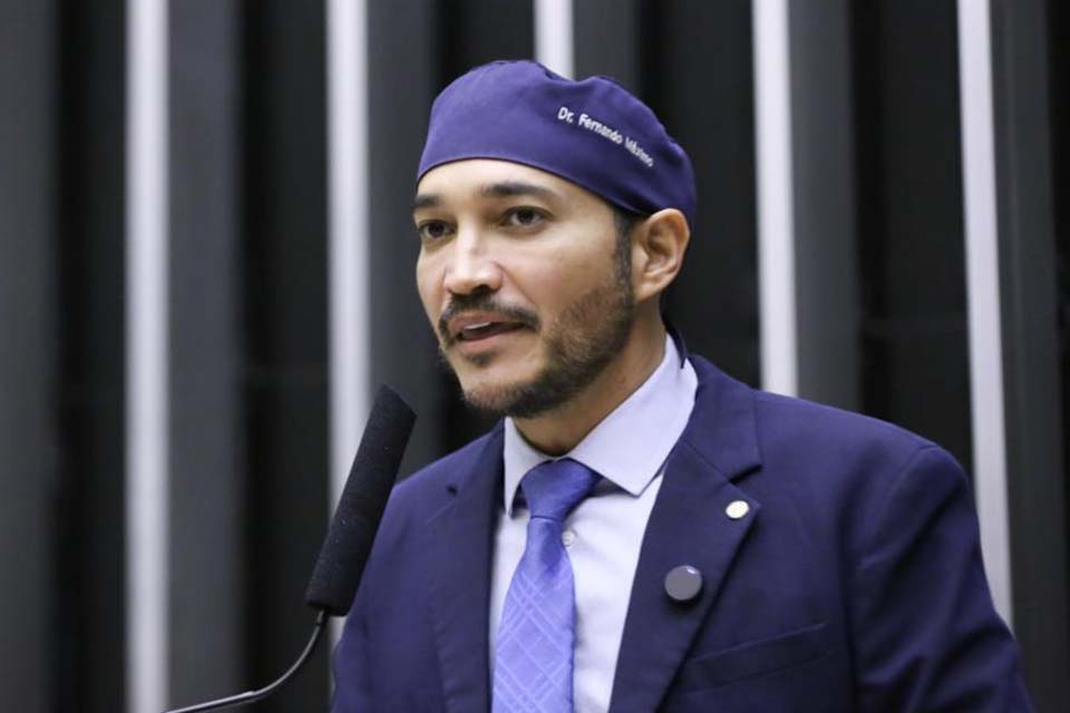 Proposta do deputado Dr. Fernando Máximo prevê isenção do IPI para motoristas de aplicativos