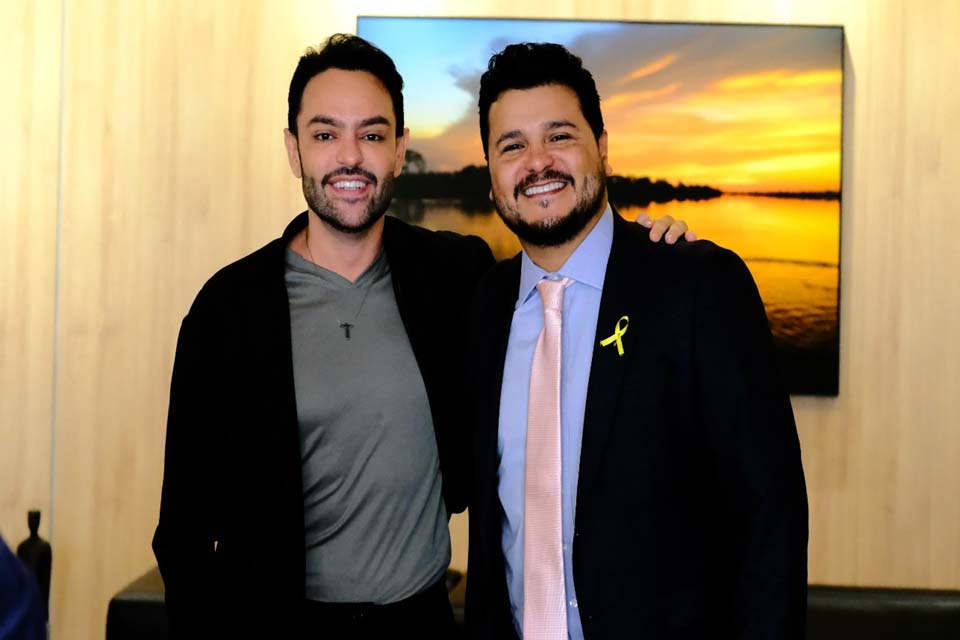 Presidente da Assembleia Marcelo Cruz recebe secretário da Casa Civil Júnior Gonçalves