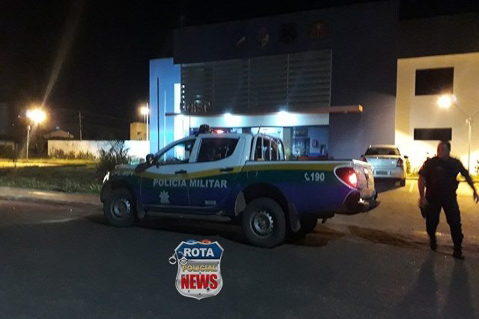 Ladrões armados com garrucha roubam moto no Cristo Rei