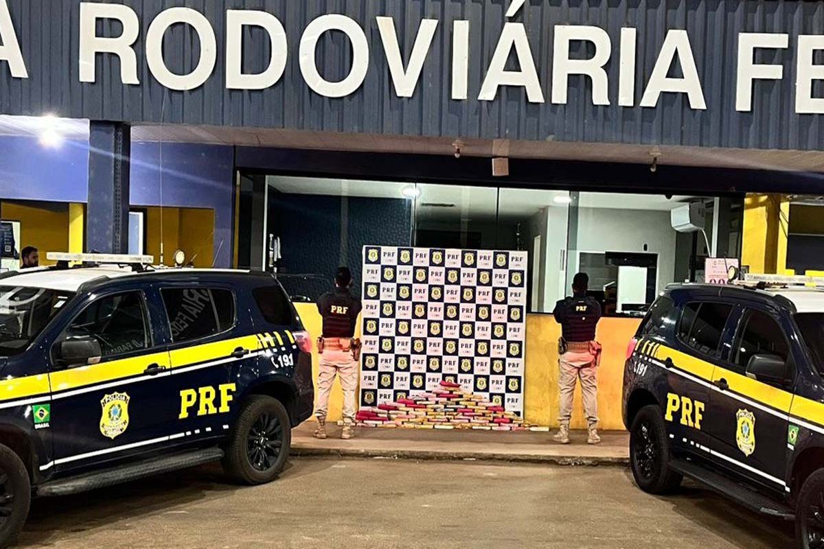 PRF durante fiscalização apreende quase 80 kg de cocaína em Ji-Paraná
