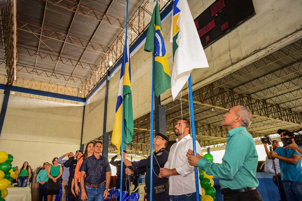 Prefeito Isaú Fonseca declara oficialmente aberta a Semana da Pátria