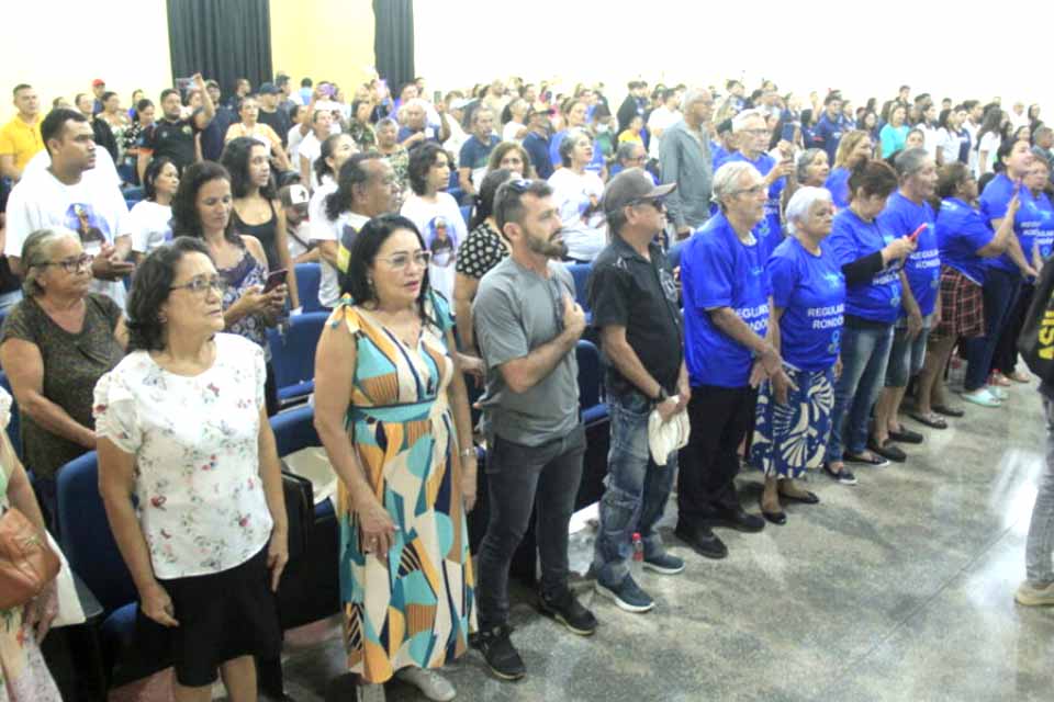 Governo de Rondônia soluciona problema histórico com entrega de títulos no bairro Costa e Silva