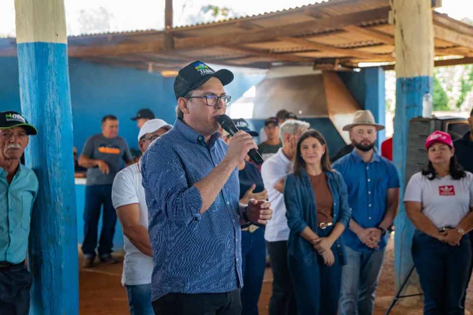 Prefeitura de Jaru realiza o lançamento dos serviços de patrolamento de estradas e do Programa Caminho Rural