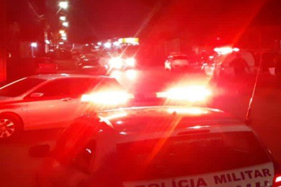   Bandidos trocam tiros com a PM durante intensa perseguição 