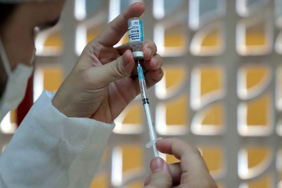 Começa a vacinação para professores e pessoas de 50 a 54 anos sem comorbidades em Porto Velho