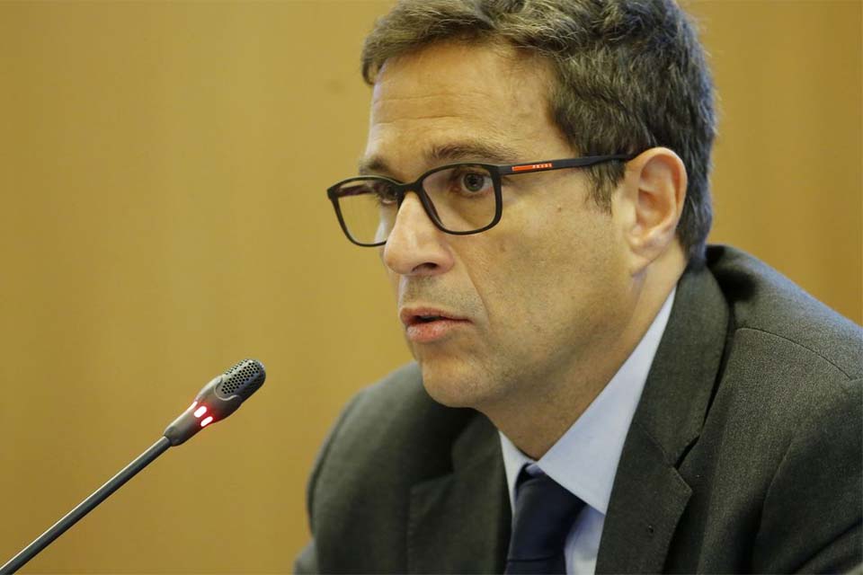 Campos Neto diz que fará o necessário para manter inflação controlada