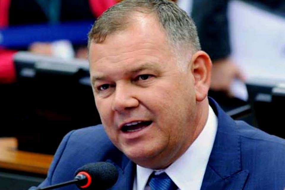 Deputado Lucio Mosquini destaca obra de duplicação de ponte executada pelo exército em Jaru