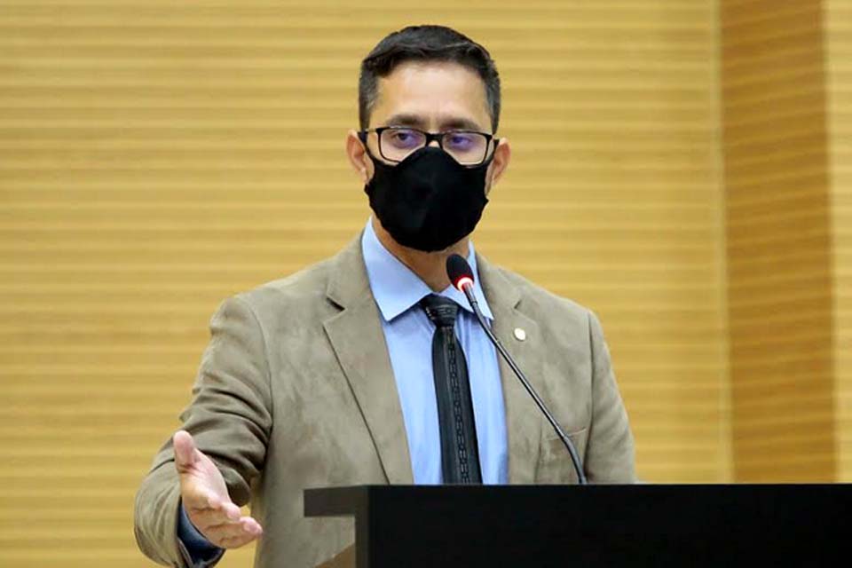 Deputado Anderson questiona Governo e SEDAM sobre prevenção de queimadas no Estado