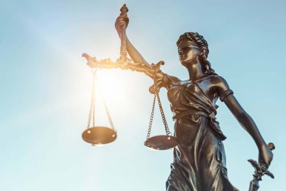 Oito anos depois de mostrar vídeo pornô à criança, homem é condenado pela Justiça de Rondônia e não vai ficar preso