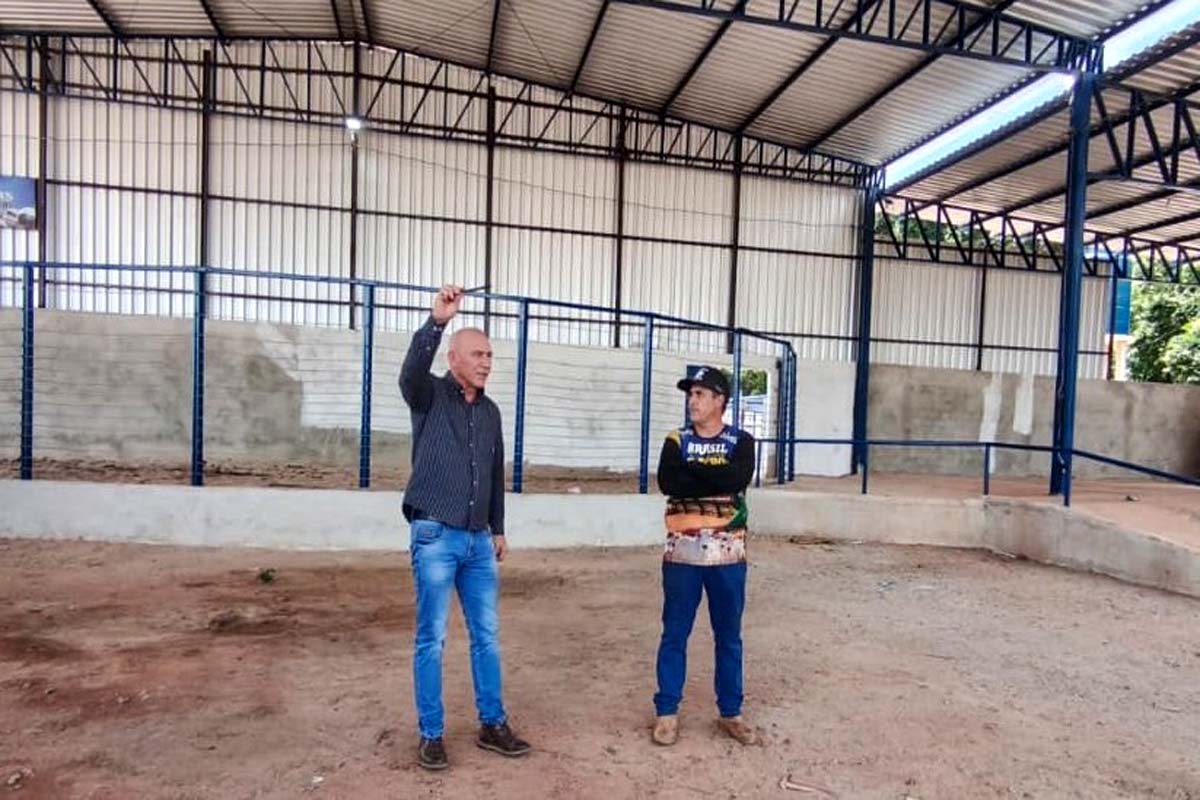 Ezequiel Neiva assegura R$ 690 mil para construção de novo barracão da Aamirom, em Rolim de Moura