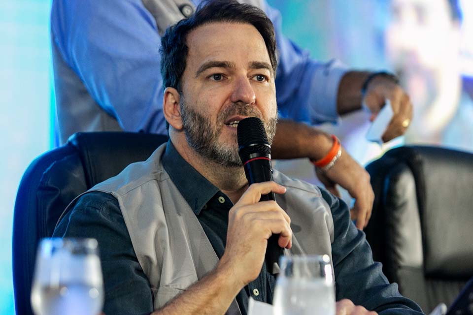 Deputado Alex Redano solicita recuperação urgente da RO-420 entre Buritis e Jacinópolis