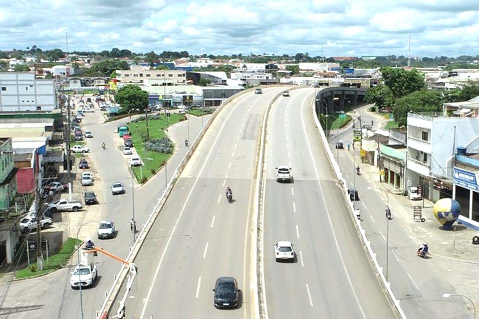 Iniciada a instalação de lâmpadas de LED no perímetro urbano da BR-364