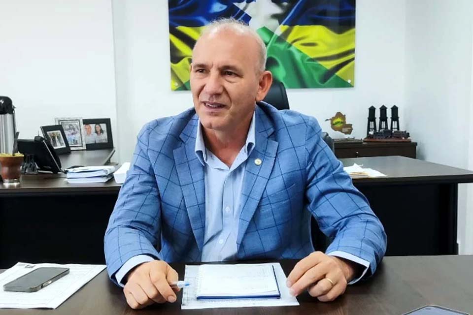 Encascalhamento da RO-489 em São Felipe do Oeste avança com emenda do deputado Ezequiel Neiva