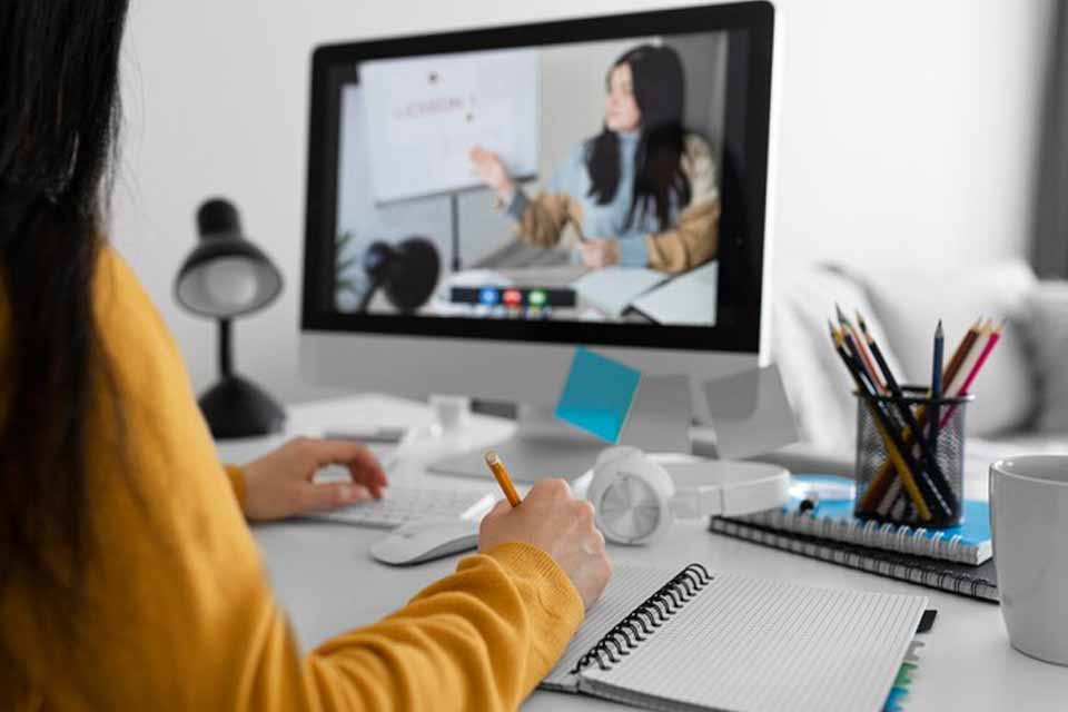 Curso Tecnólogo em EAD: Uma Jornada Educativa Flexível