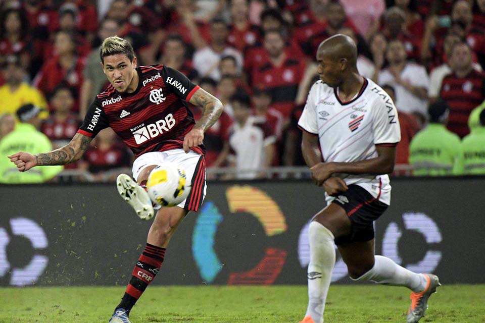 Athletico-PR e Flamengo decidem quem vai à semi da Copa do Brasil
