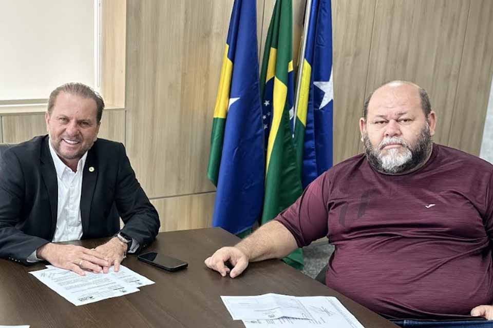 Deputado Estadual Cirone Deiró assegura recursos para Centro de Hemodiálise em Cacoal