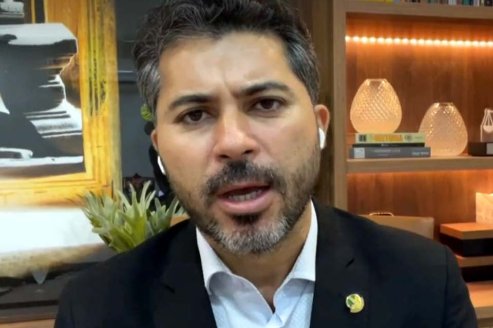 Fantástico – Senador de Rondônia sai em defesa do presidente após aglomeração no Rio de Janeiro