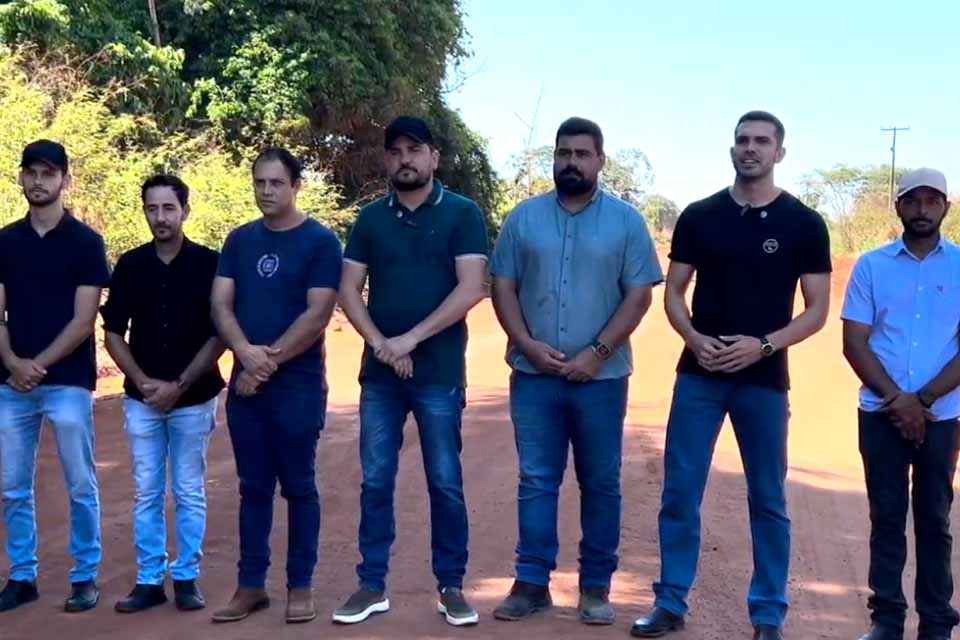Deputado Jean Mendonça e autoridades locais acompanham avanço das obras na RO 494 em Primavera de Rondônia