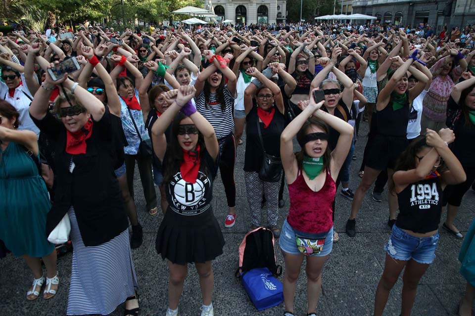 Discussão sobre paridade de gênero é adiada no Chile