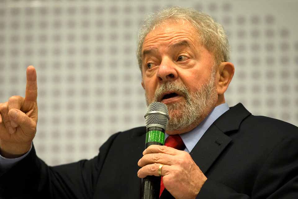 Lula diz parecer piada visita de Bolsonaro à Rússia e dispara contra ONU