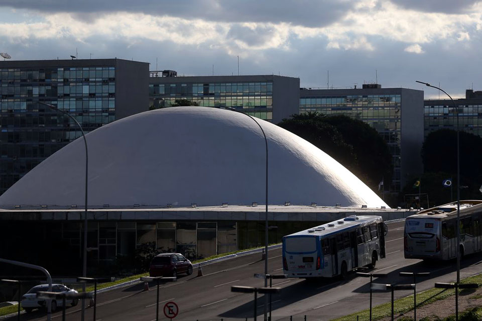 Senado pode votar mudança na concessão de transporte interestadual