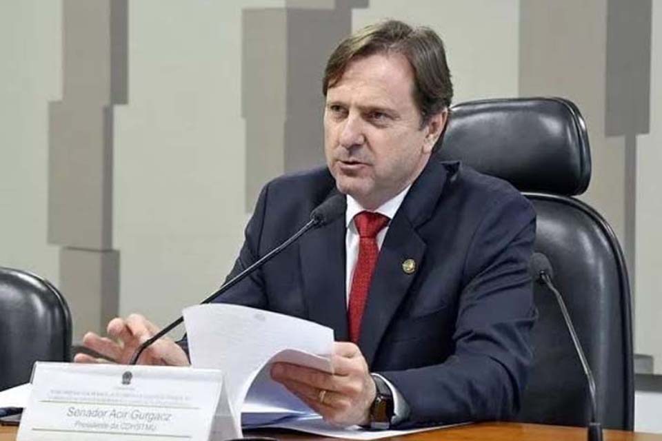 Passe livre em voos para pessoa de baixa renda com deficiência será analisado pela CAE