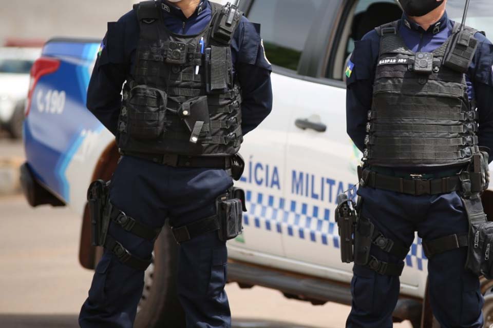 PM é acionada após briga generalizada em frente de escola em Ji-Paraná