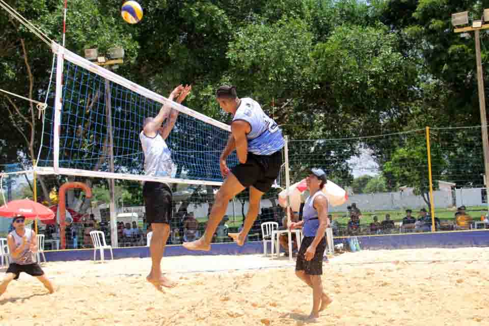 Com dois dias de competição, Copa Vilhena de Vôlei de Praia apresenta disputas de alto nível
