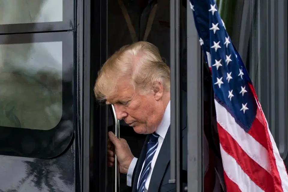 Câmara dos EUA vota a favor de restrição de poderes bélicos de Trump