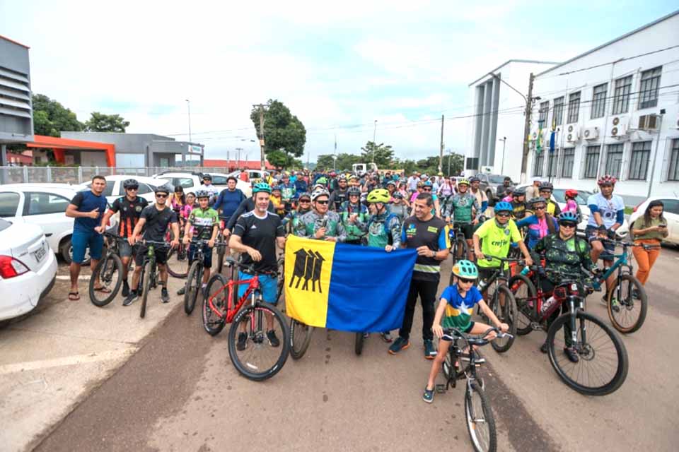 Bike Tour abre a programação do Dia da Instalação de Porto Velho com um percurso pela história da cidade