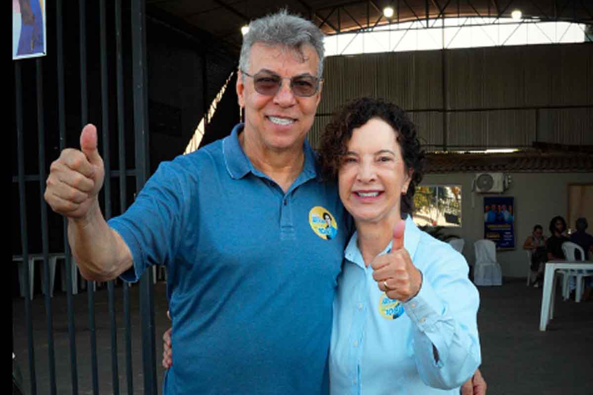 Vera Paixão lança oficialmente campanha a deputada federal com inauguração de comitê e adesivaço