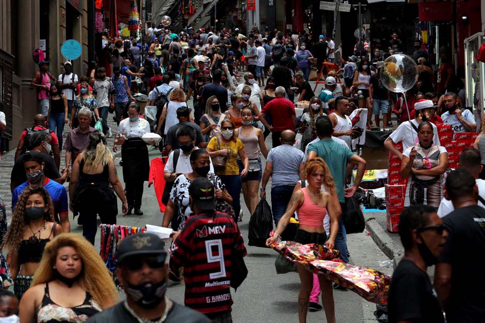 IBGE: desemprego atinge 14,1 milhões no trimestre encerrado em outubro