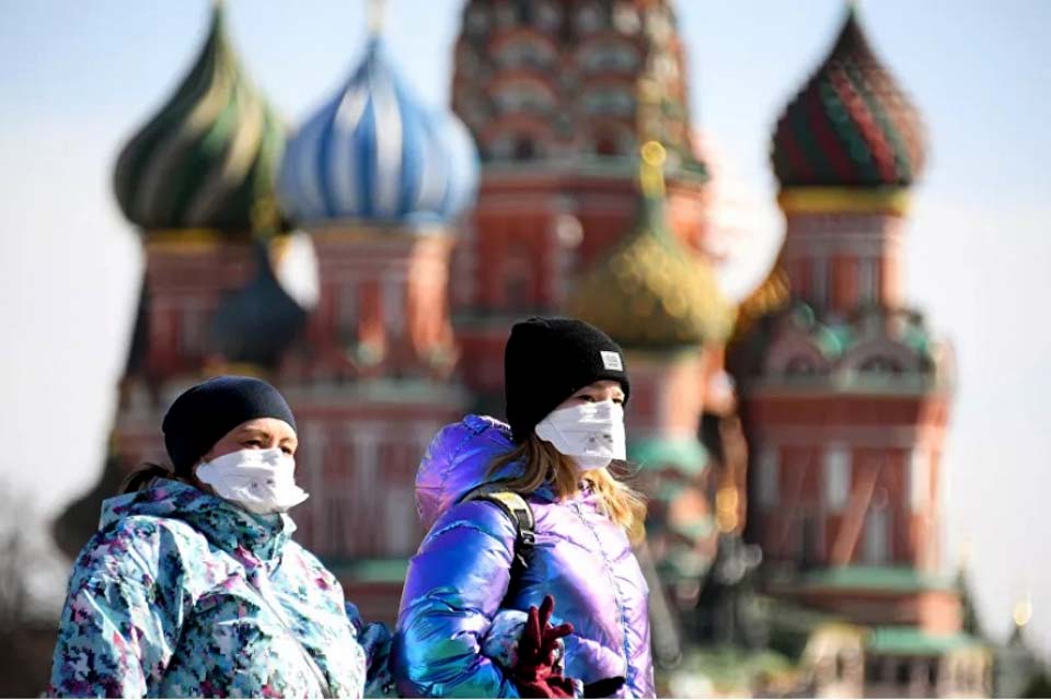 Rússia registra pela primeira vez mais de 1.000 mortes por Covid em 24 horas