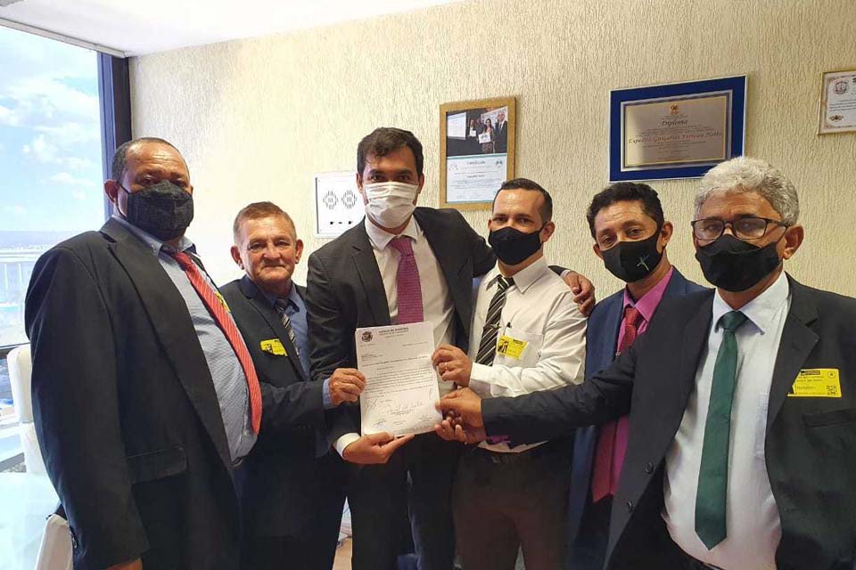 Deputado Federal Expedito Netto se reúne com representantes de Pimenta Bueno e Cacaulândia para discutir demandas para os municípios