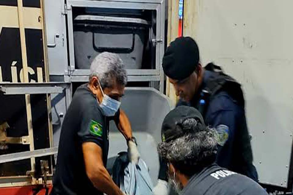 Mulher mata marido a facadas em União Bandeirantes