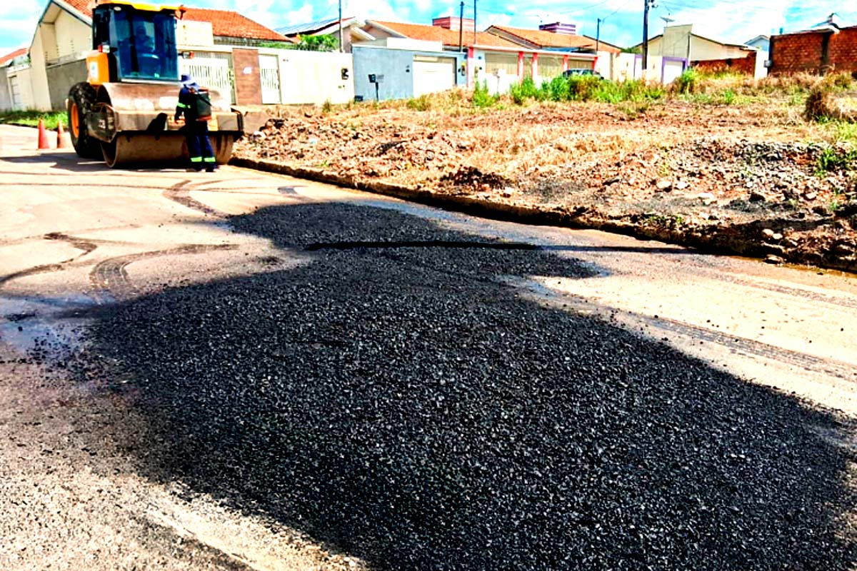 Prefeitura intensifica operação tapa-buracos com o fim do período chuvoso