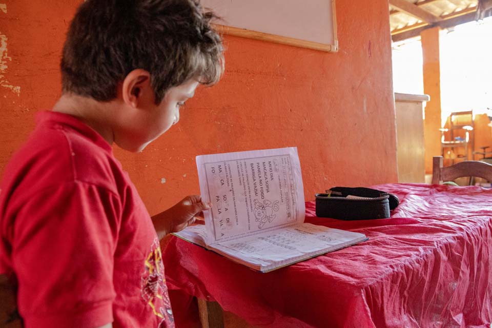 Escolas da rede municipal de Porto Velho ofertam ensino híbrido aos alunos 