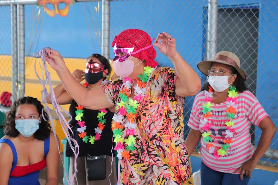Baile de Carnaval dos idosos será na próxima sexta-feira (17); festa terá concurso de fantasia, além de várias gincanas