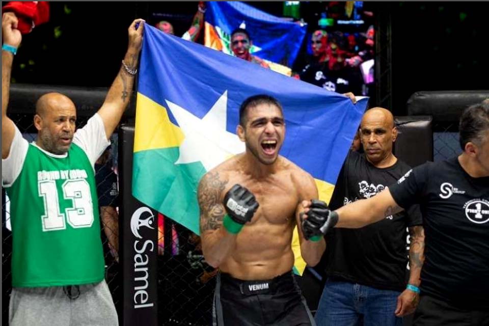 SEM APOIO: Rondoniense viaja três dias de ônibus para vencer luta de MMA em São Paulo