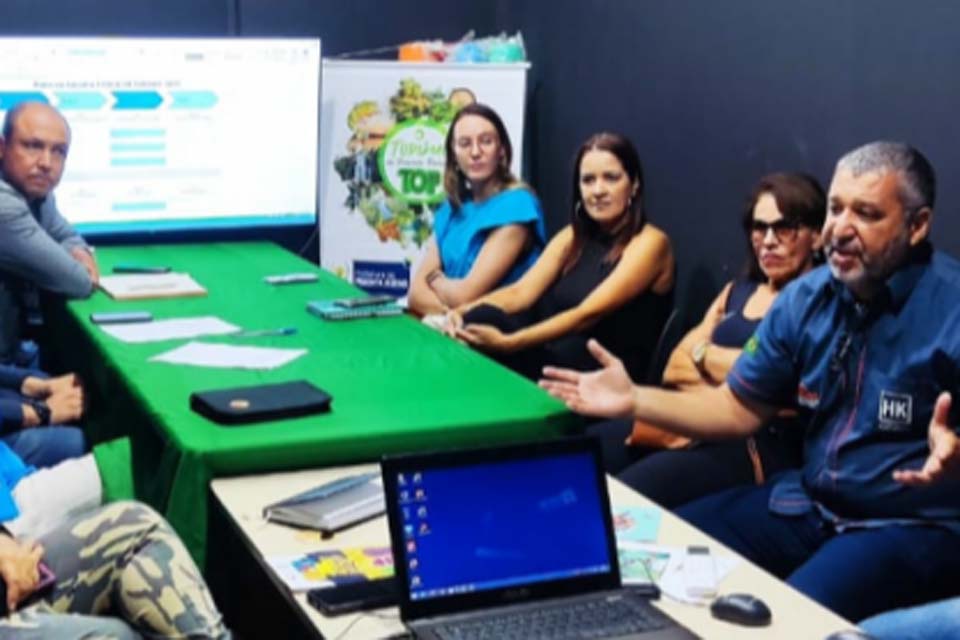  Ampib realiza reunião com representantes para realização do Fórum Municipal de Turismo